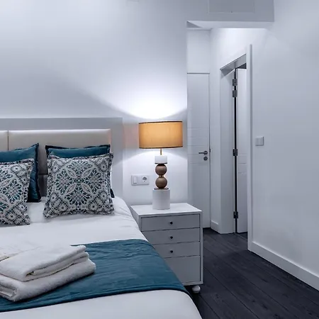 Ilheu 25 House B&B 4*