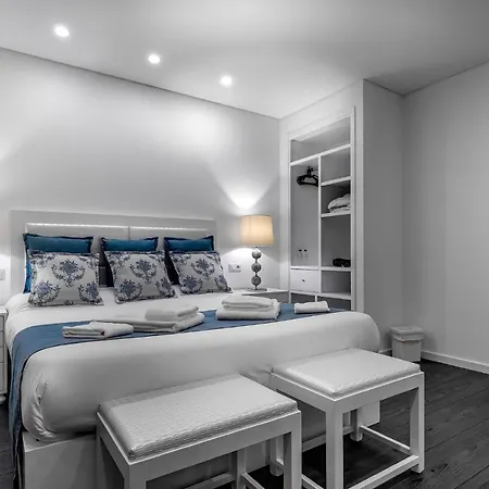 Ilheu 25 House 4* Peniche