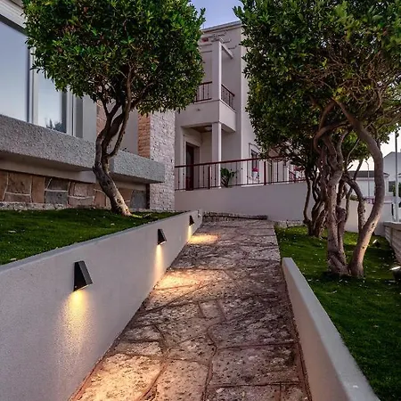 Bed & Breakfast Ilheu 25 House