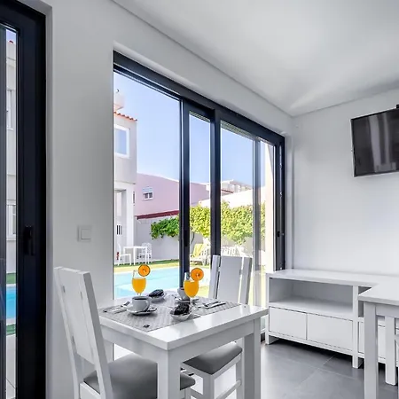 Frühstückspension Ilheu 25 House 4*