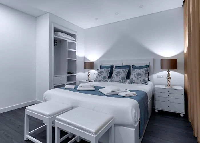 Ilheu 25 House Peniche