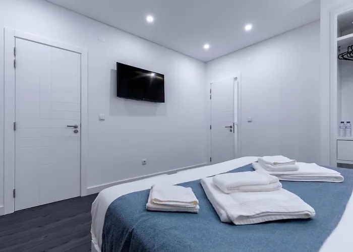 Couette-café Ilheu 25 House Peniche