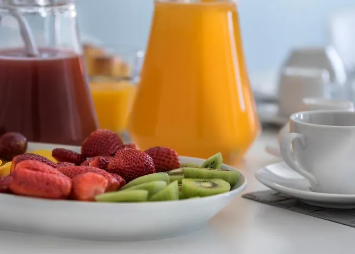 Couette-café Ilheu 25 House 4*