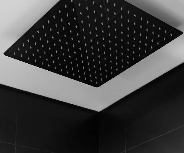 Couette-café Ilheu 25 House